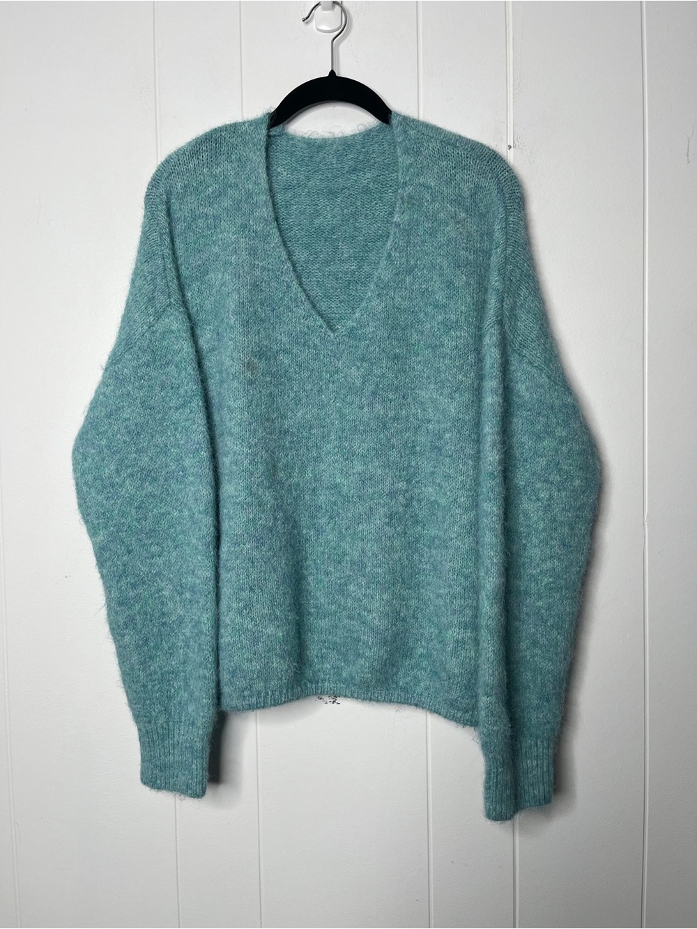 Unbranded V-Neck 100% Mohair Sweater in heathered blue Women's XL Cropped